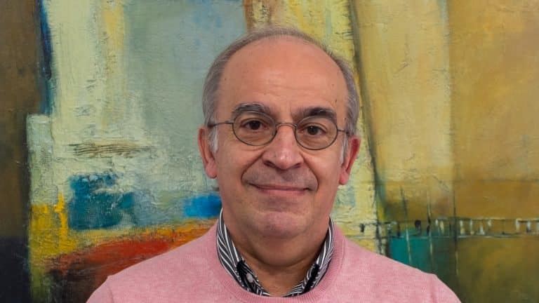 Como sobreviver à guerra? | Vítor Cotovio